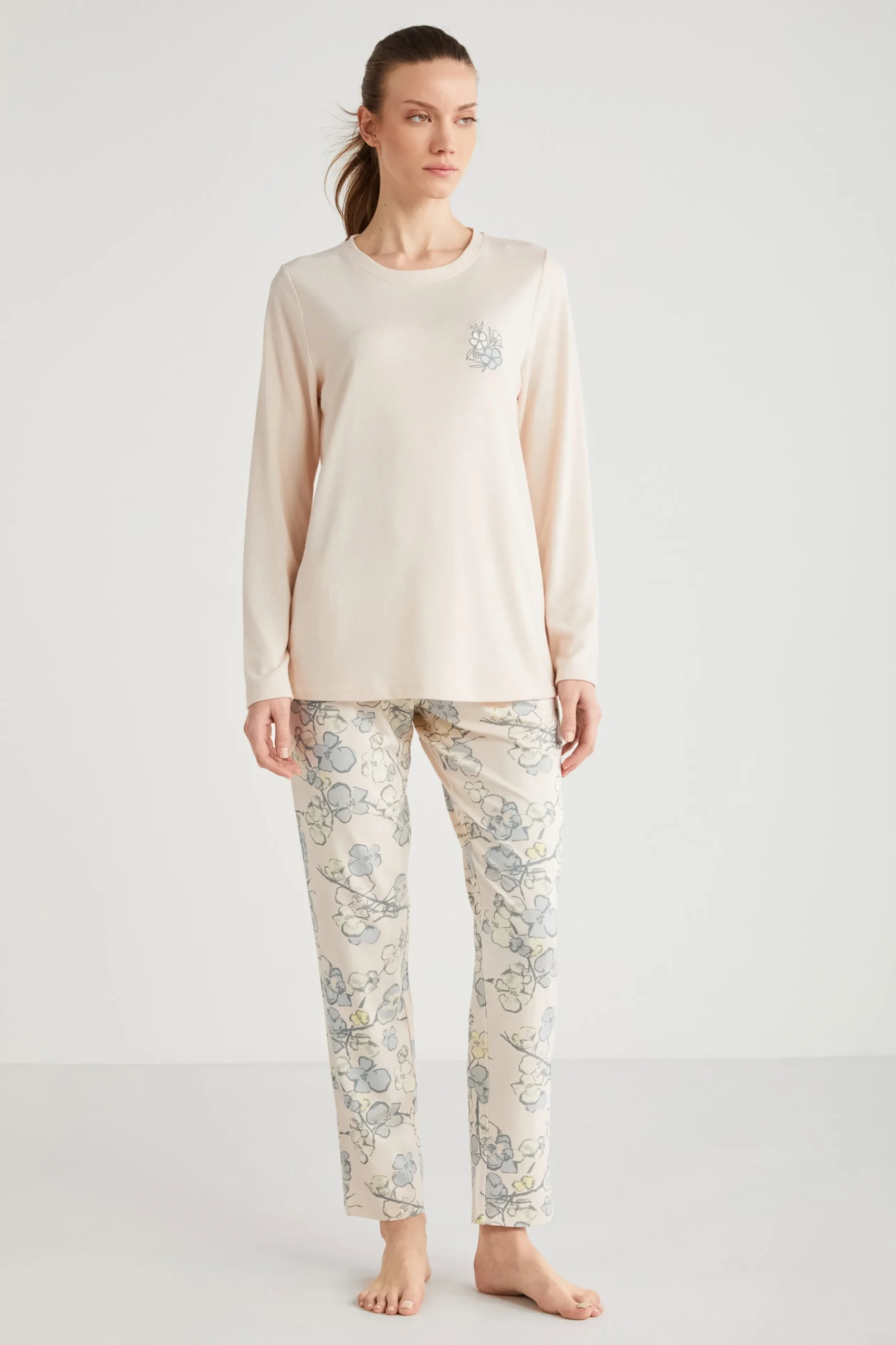 Floral Pattern Pajama Set 2634