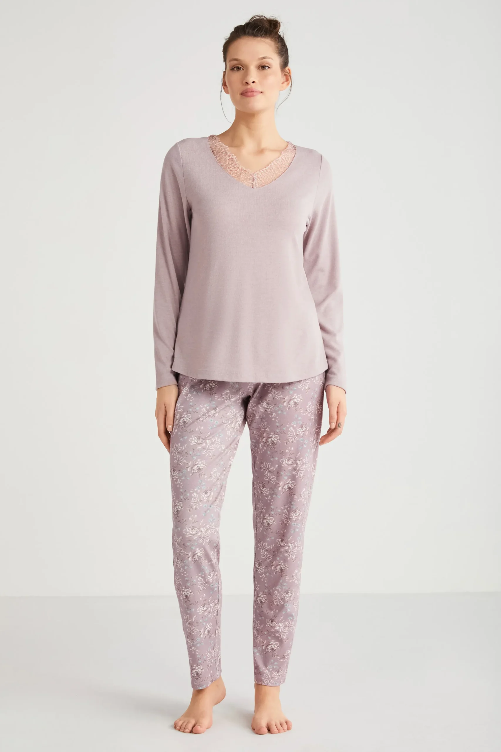 Soft-Textured Pajama Set with Lace Detailing 2622