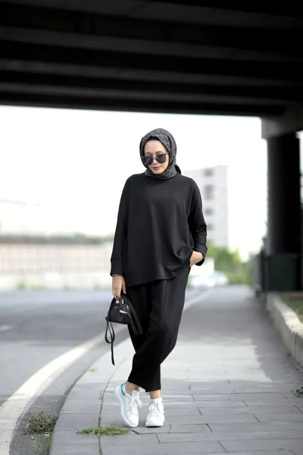 Elegant Casual Hijab Outfit