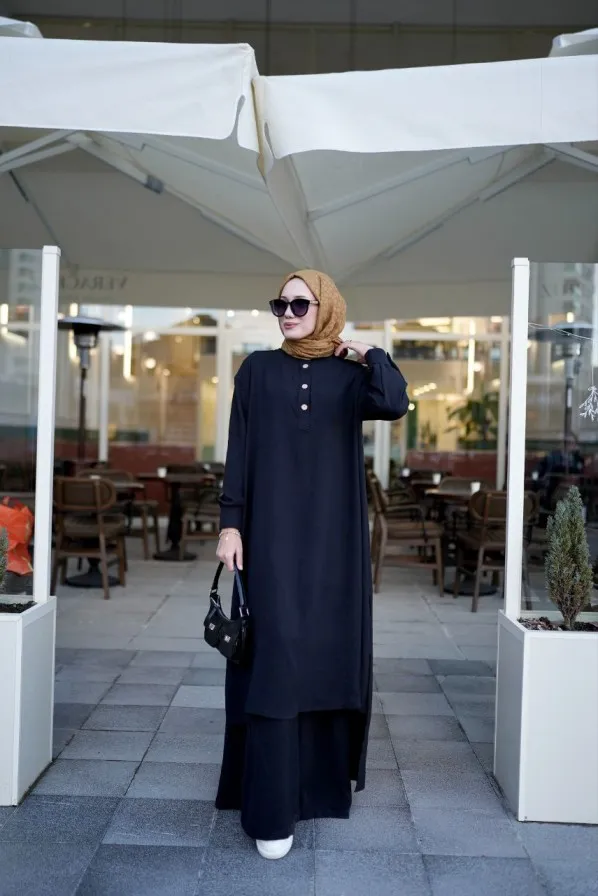 Versatile Modest Tunic and Pant Set – Effortlessly Stylish and Comfortable