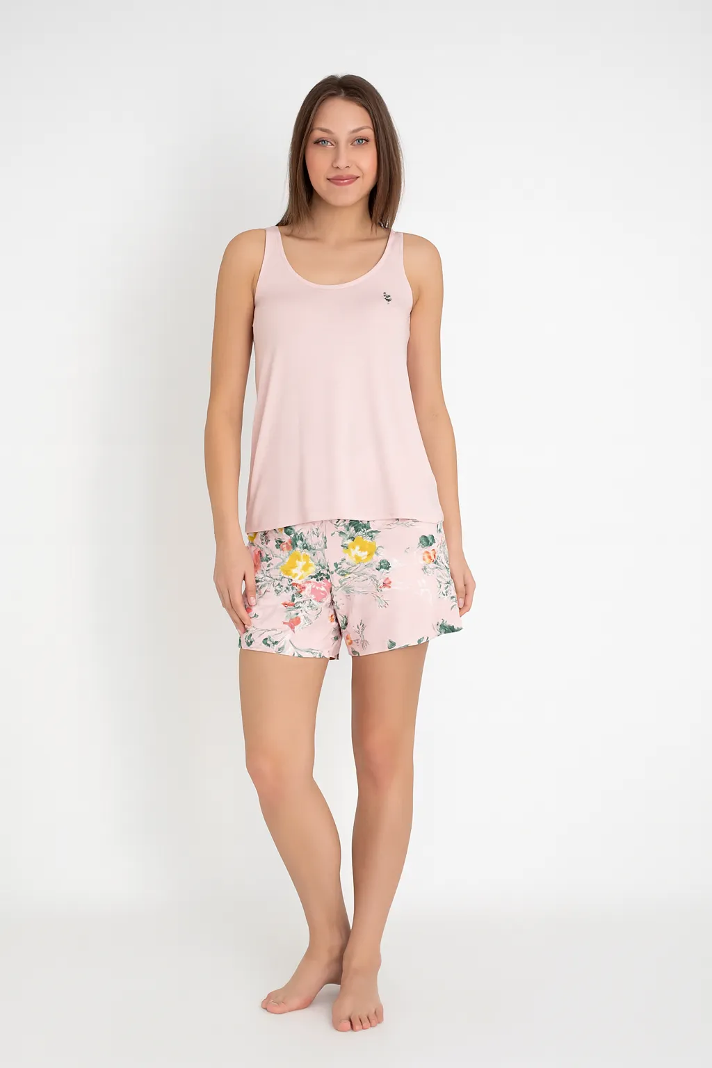 Breezy Grace: Soft-Textured Shorts Set for Lighthearted Lounge Days 2749